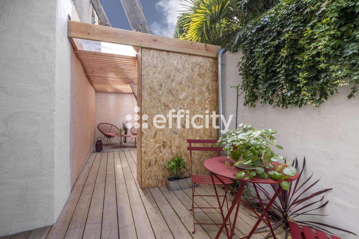 Maison à SAINT-XANDRE