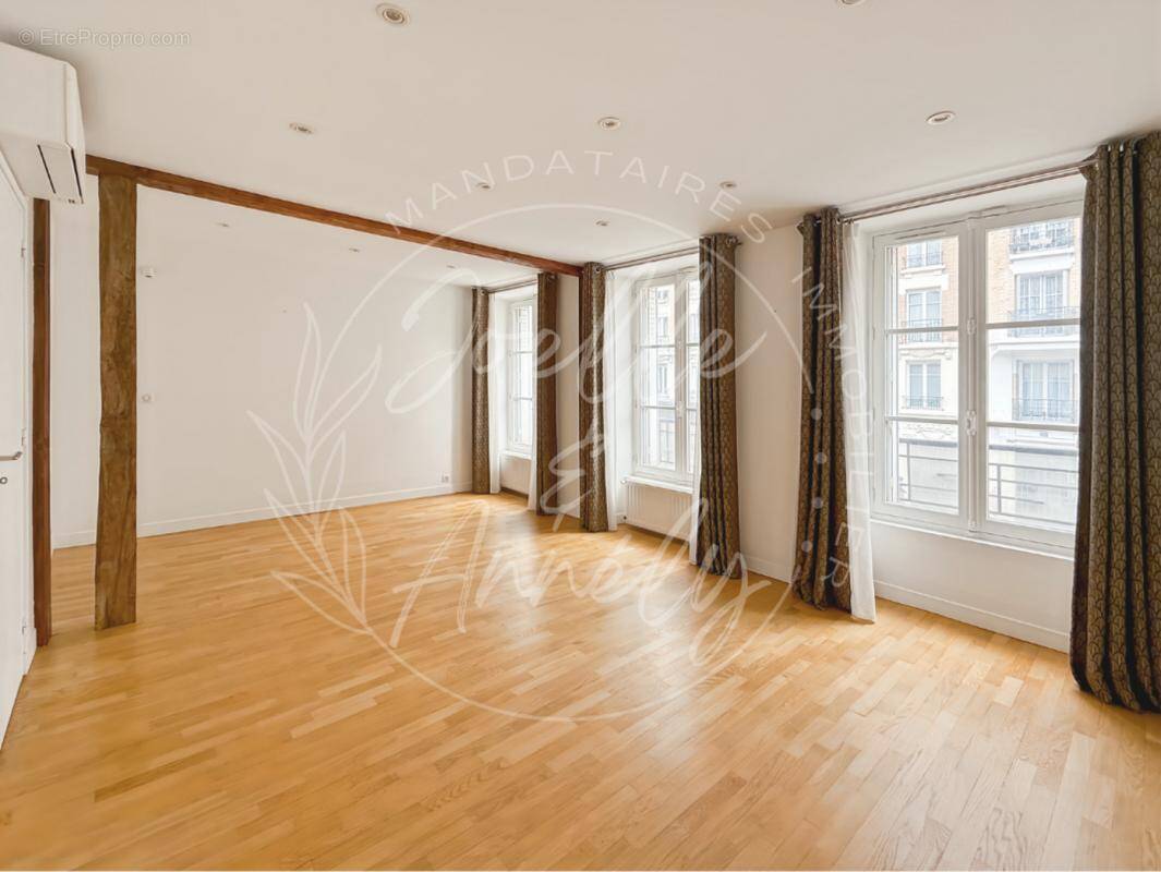 Appartement à PARIS-15E