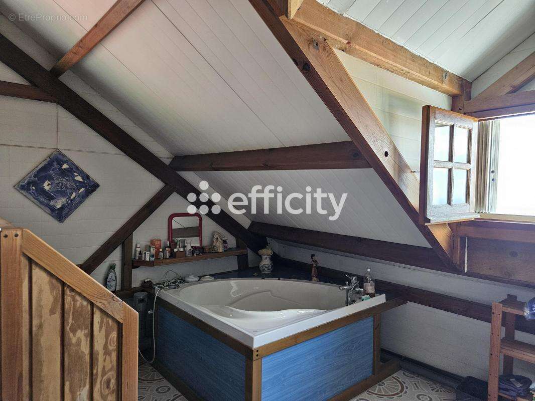 Maison à SAINT-CLAUDE