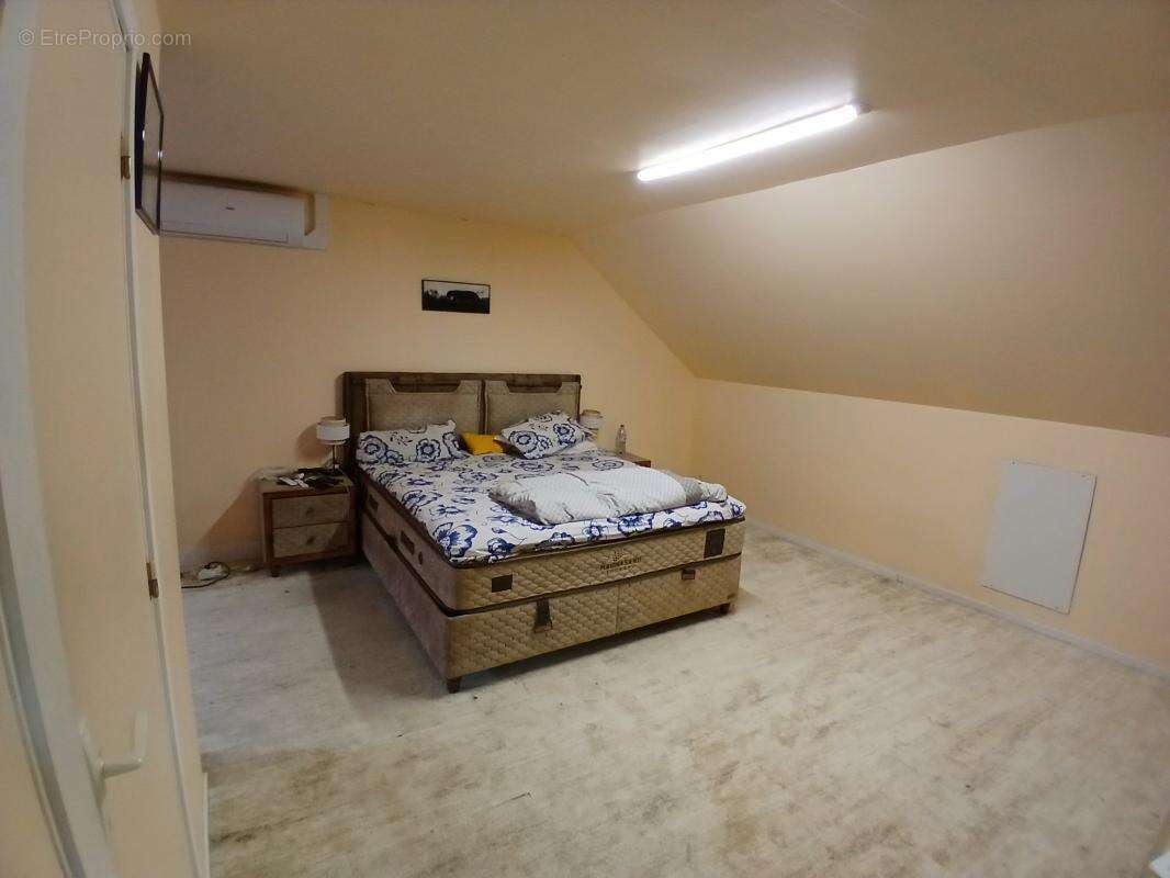 Maison à LA CHAPELLE-D&#039;ARMENTIERES