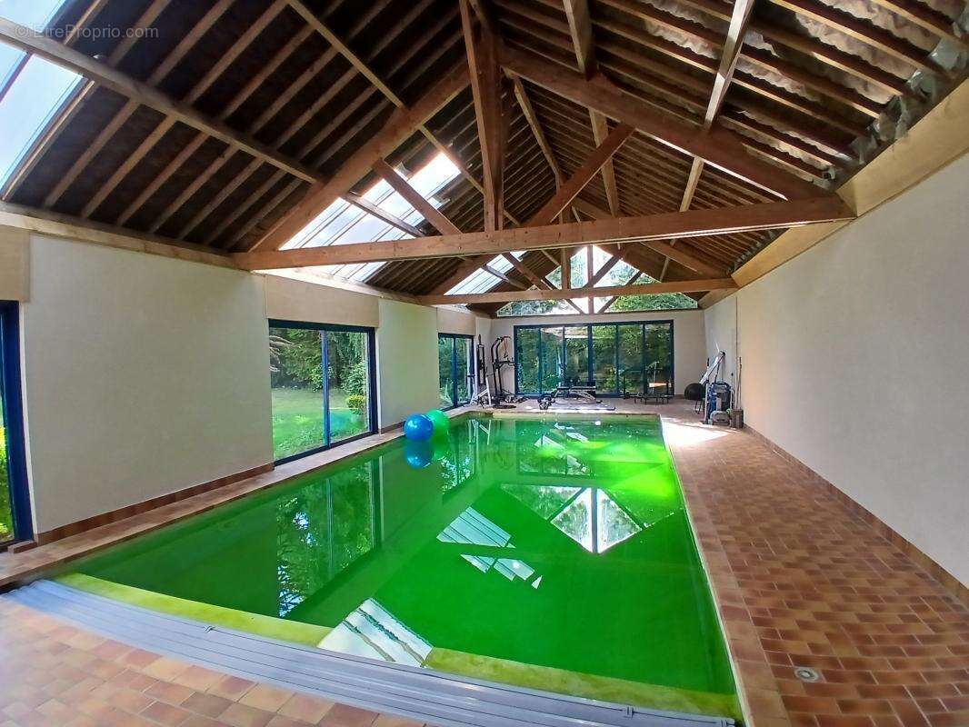 Maison à LA CHAPELLE-D&#039;ARMENTIERES