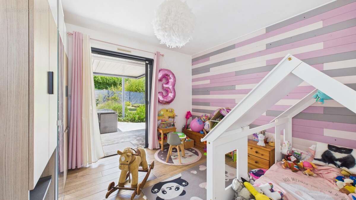 Maison à SAINT-GEORGES-LES-BAINS