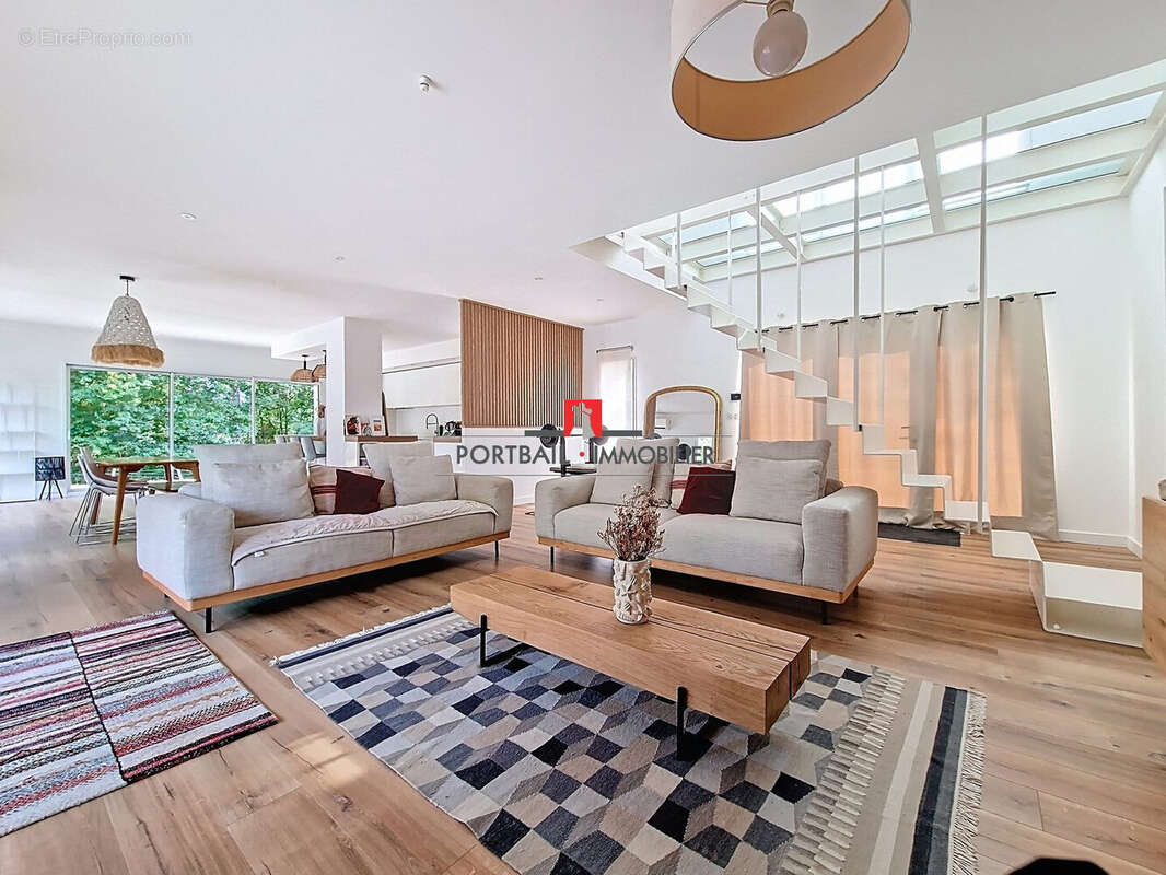 Maison à SAINT-ANDRE-DE-CUBZAC