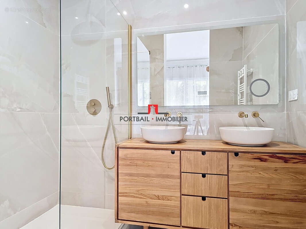 Maison à SAINT-ANDRE-DE-CUBZAC