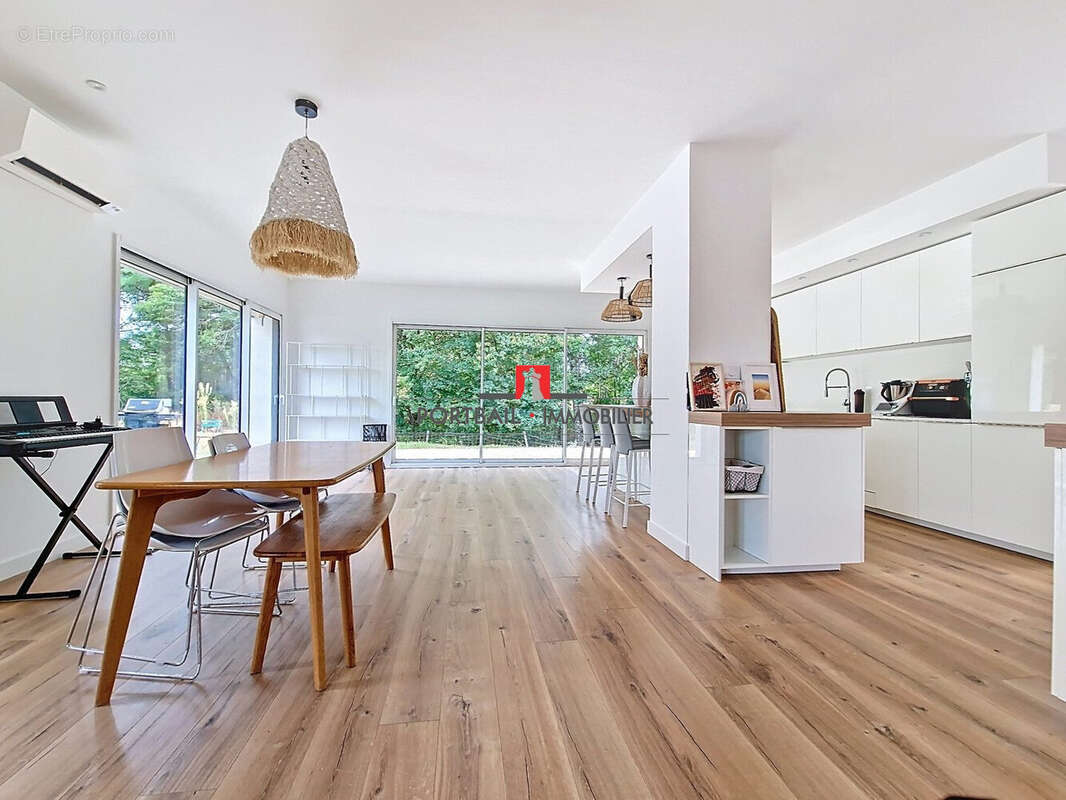 Maison à SAINT-ANDRE-DE-CUBZAC