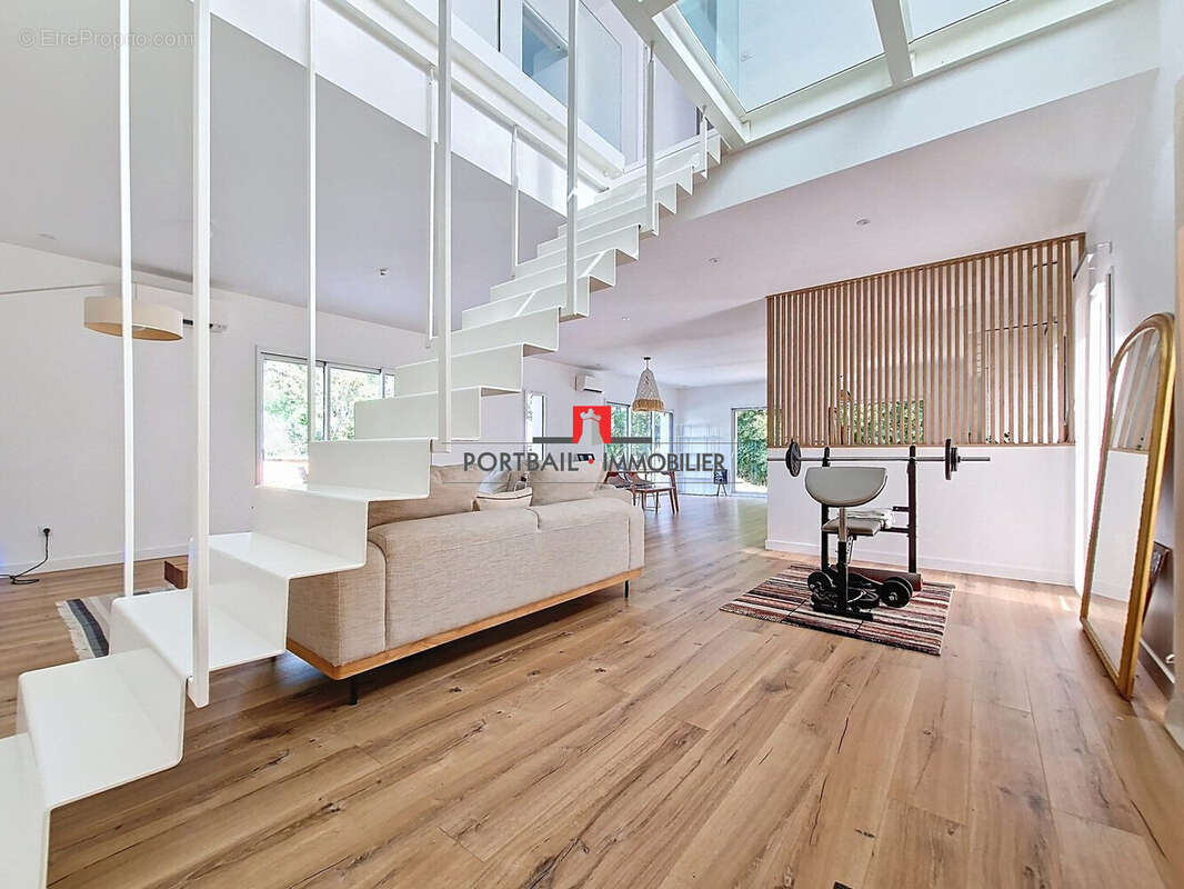 Maison à SAINT-ANDRE-DE-CUBZAC