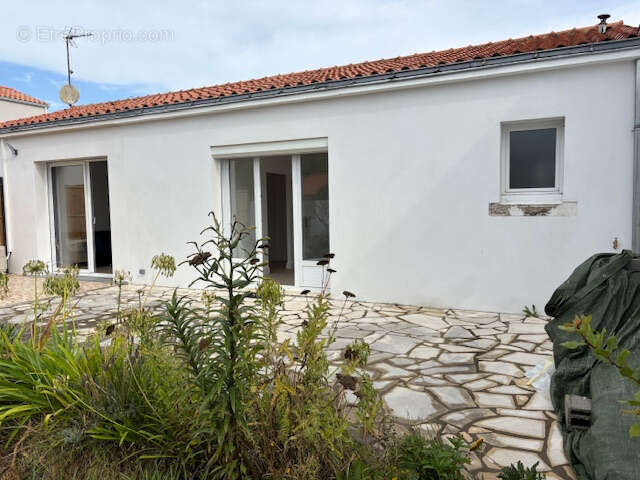 Maison à TALMONT-SAINT-HILAIRE