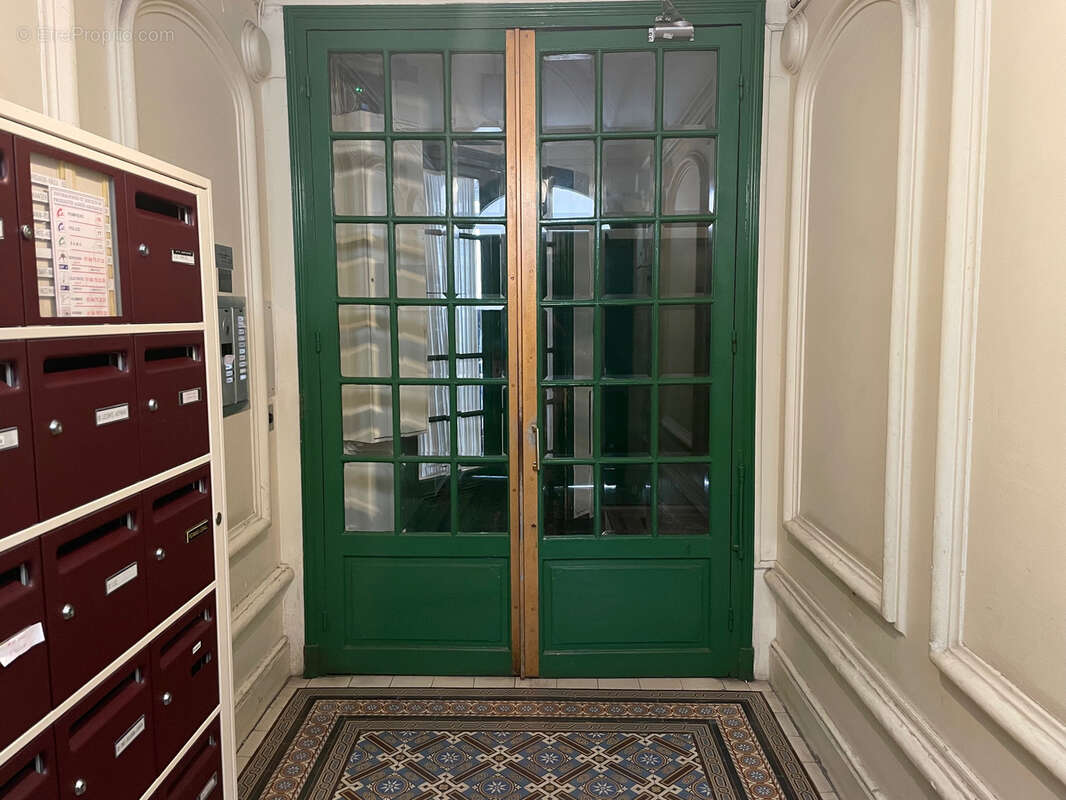 Appartement à PARIS-18E