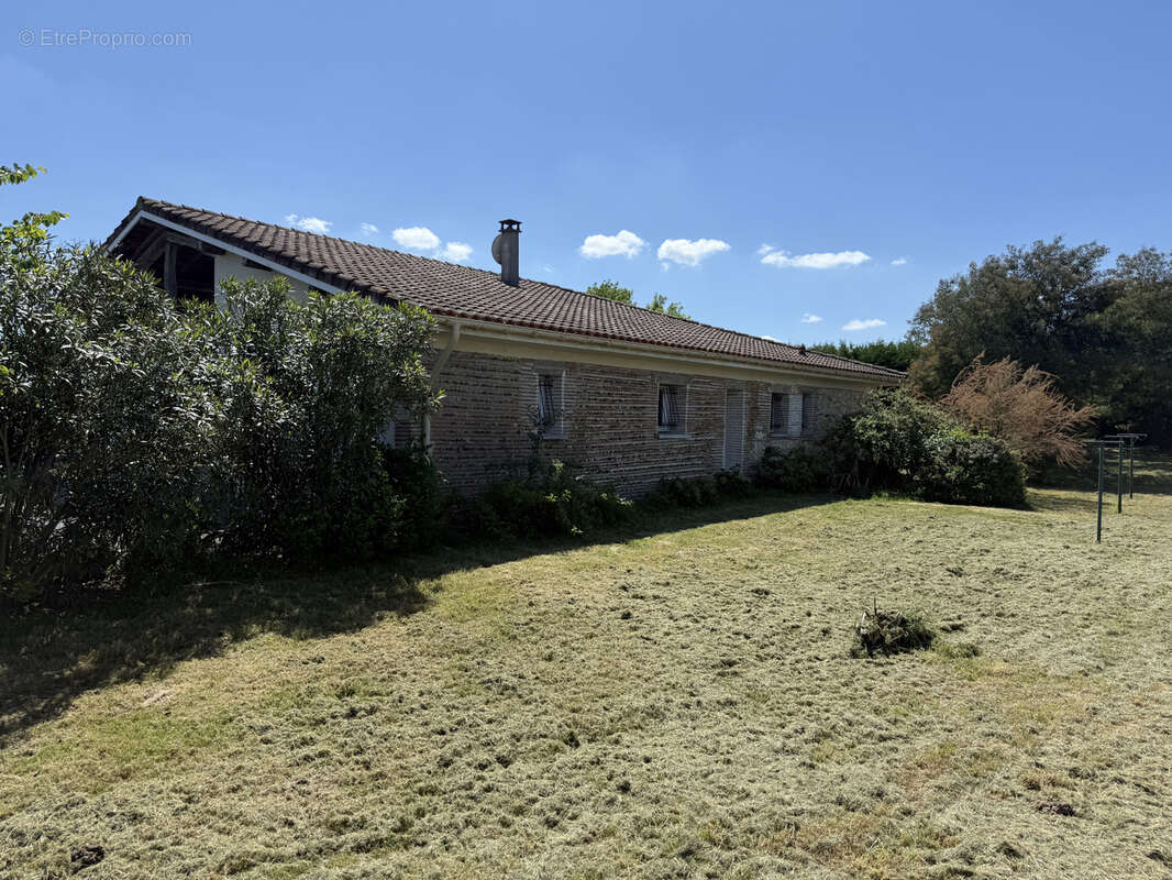 Maison à PUCH-D&#039;AGENAIS