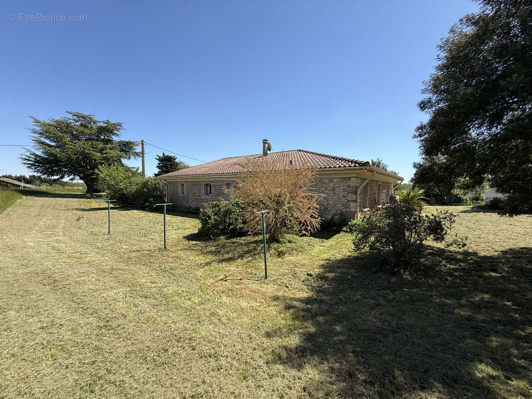 Maison à PUCH-D&#039;AGENAIS