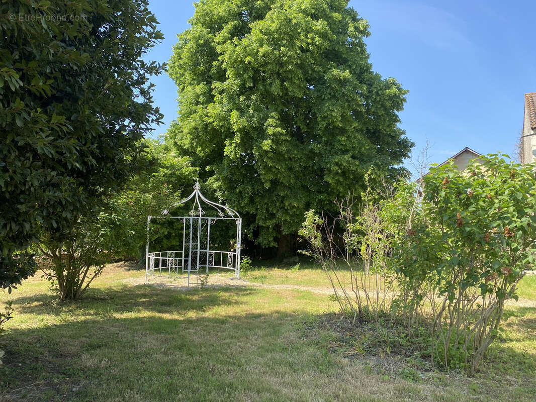 Maison à MARIGNY-BRIZAY