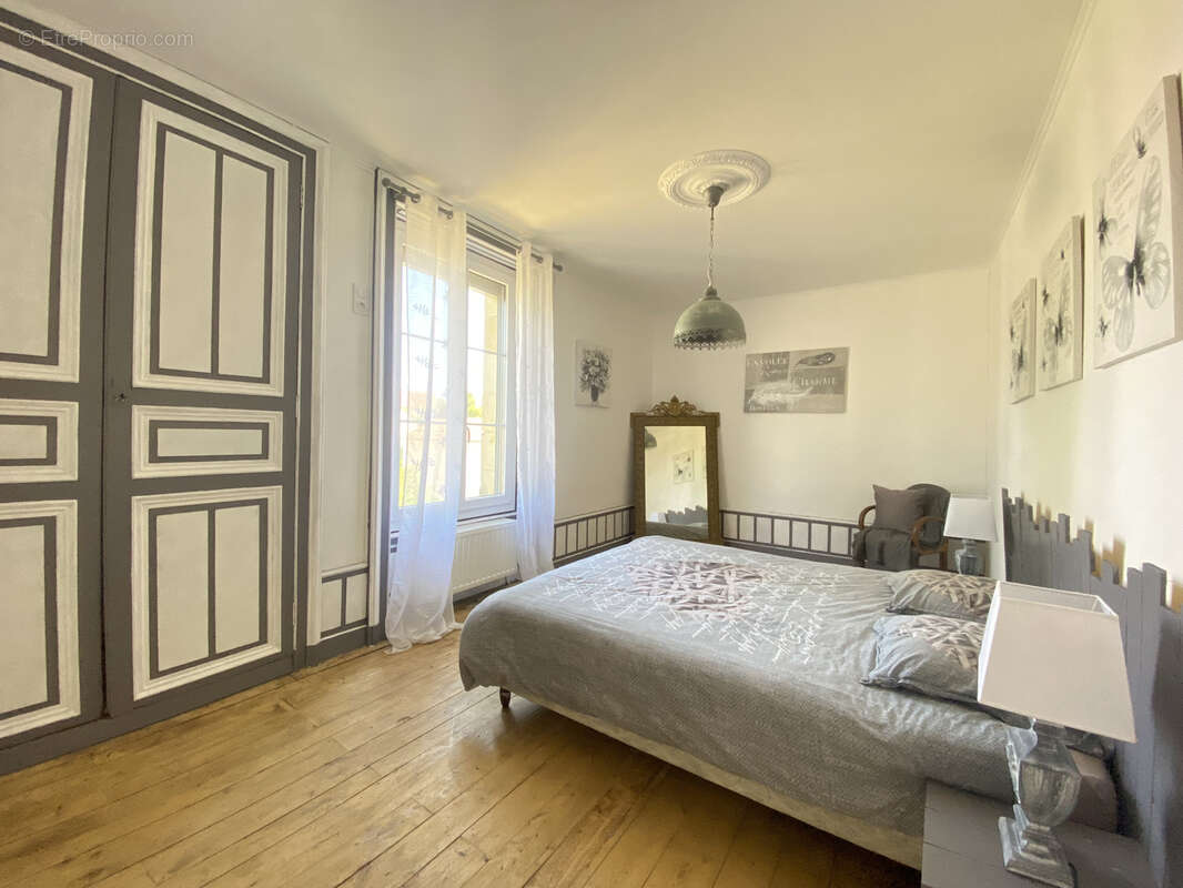 Maison à MARIGNY-BRIZAY