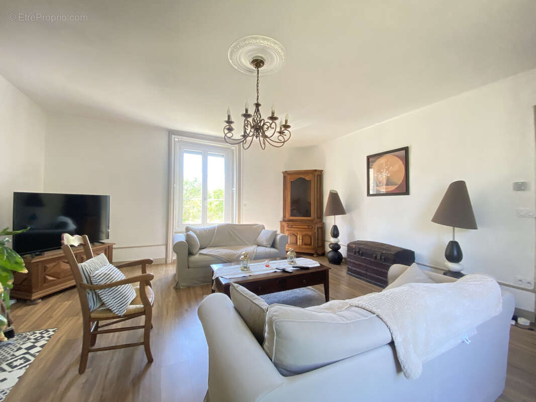 Maison à MARIGNY-BRIZAY