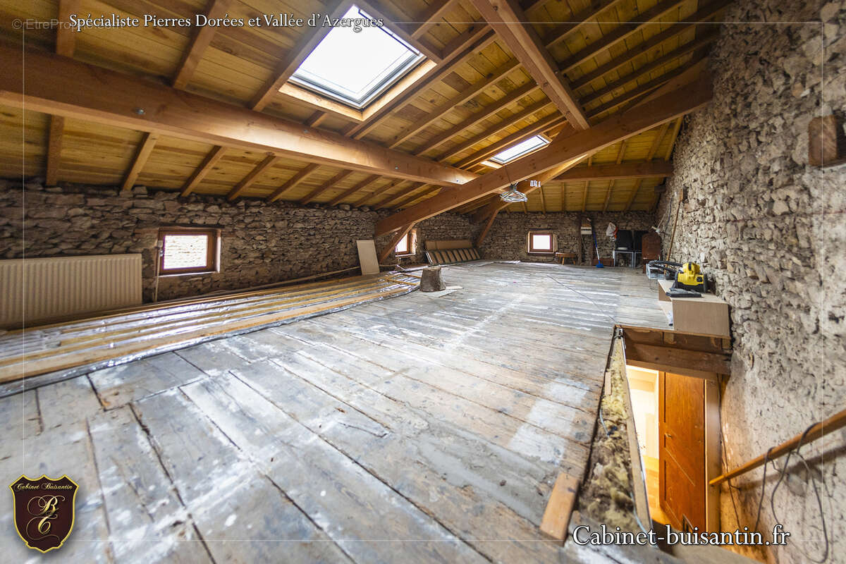 Maison à LE BOIS-D&#039;OINGT