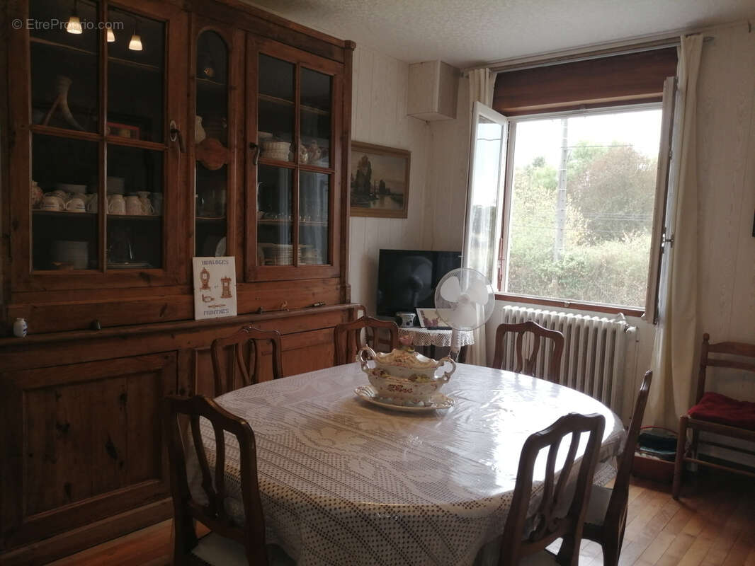 Maison à PETIT-BERSAC