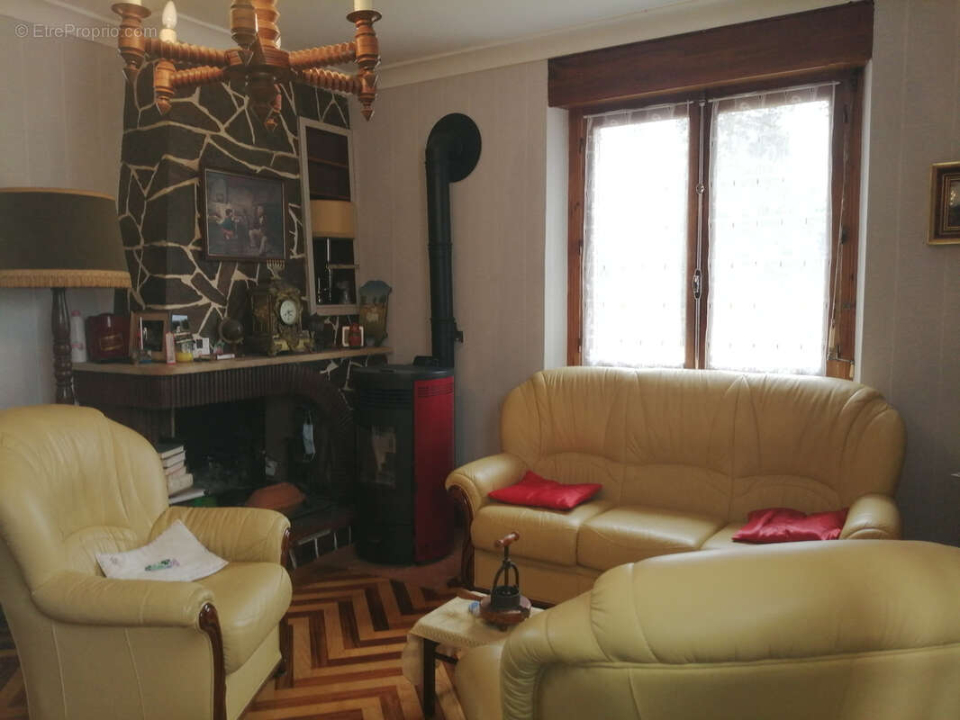 Maison à PETIT-BERSAC