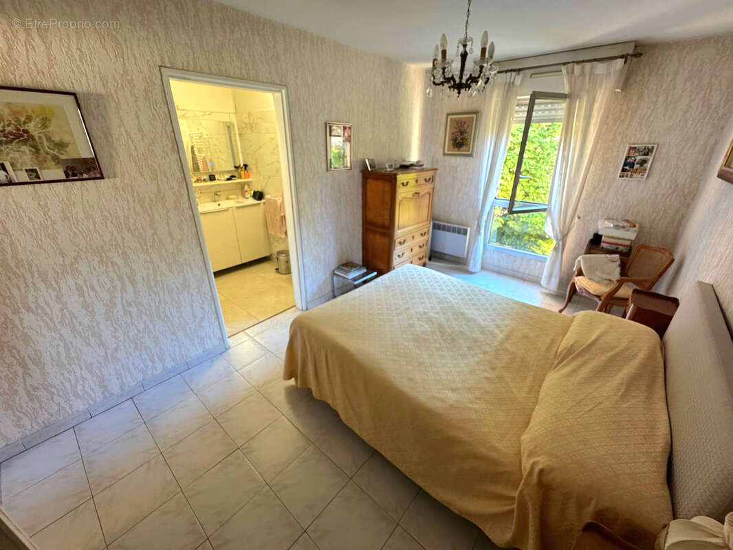 Appartement à MARSEILLE-9E