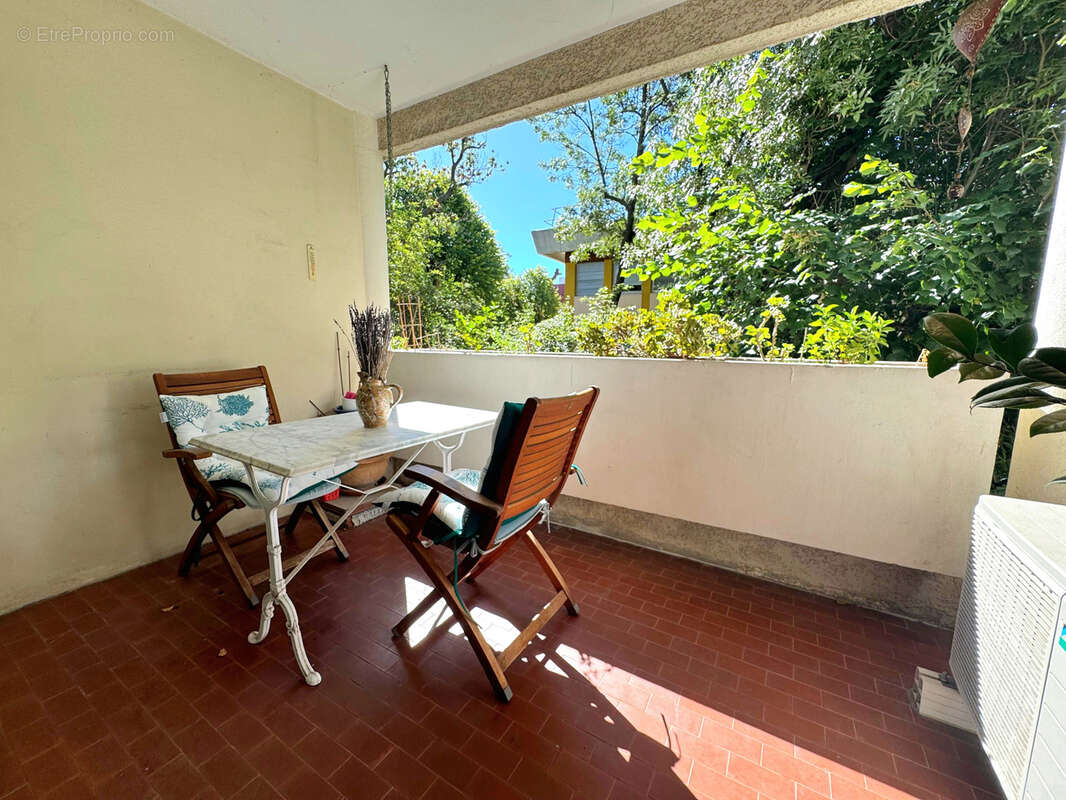 Appartement à MARSEILLE-9E
