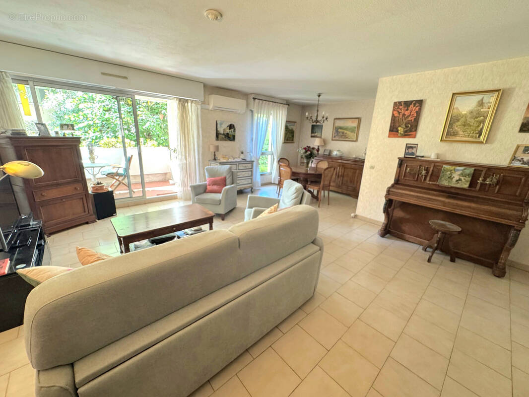 Appartement à MARSEILLE-9E