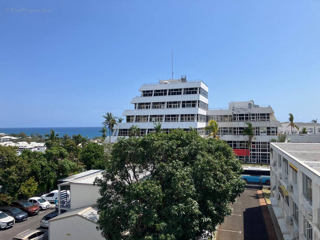 Appartement à SAINT-DENIS