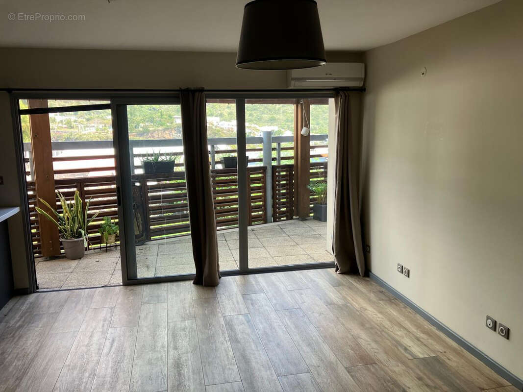 Appartement à SAINT-DENIS