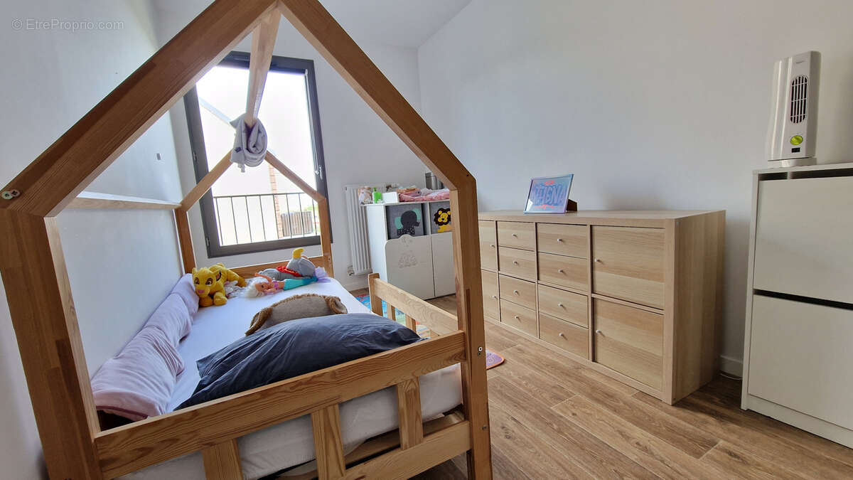 Appartement à MARLY-LA-VILLE