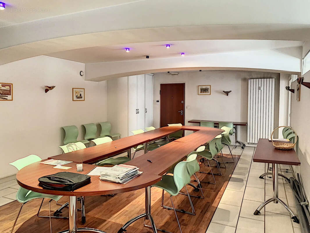 Commerce à SAINT-ETIENNE