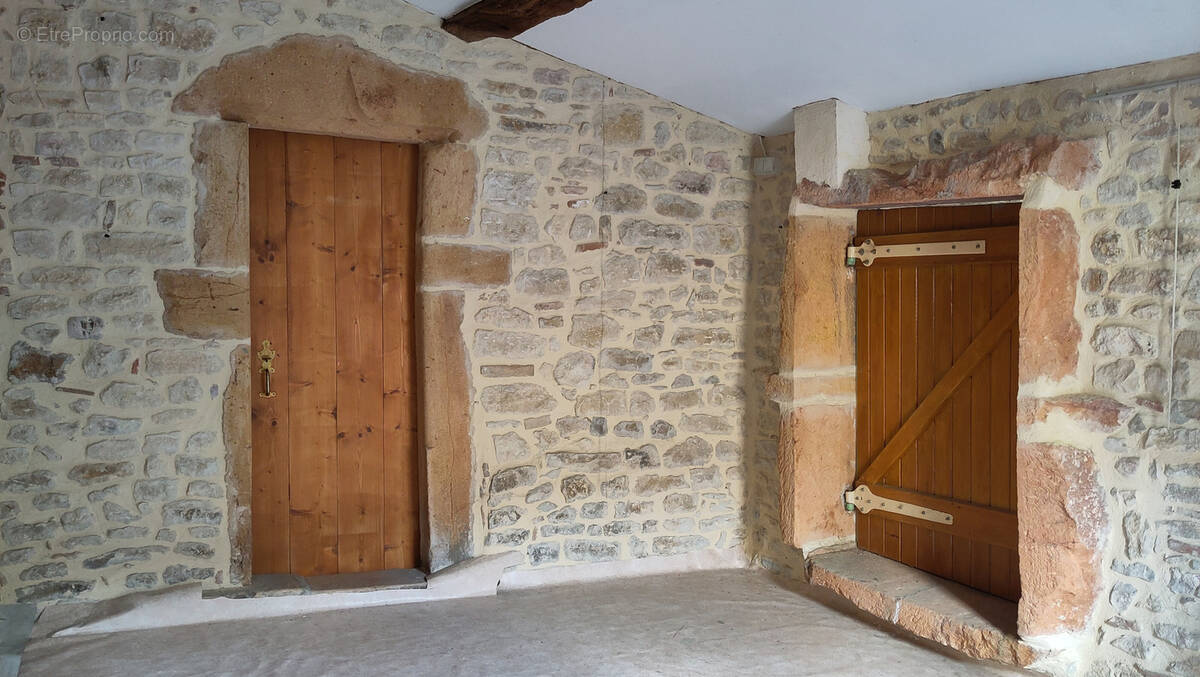 Maison à CHAZAY-D&#039;AZERGUES