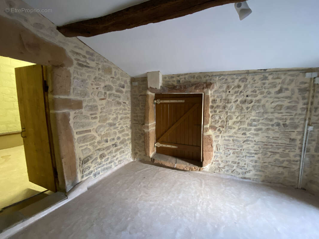 Maison à CHAZAY-D&#039;AZERGUES