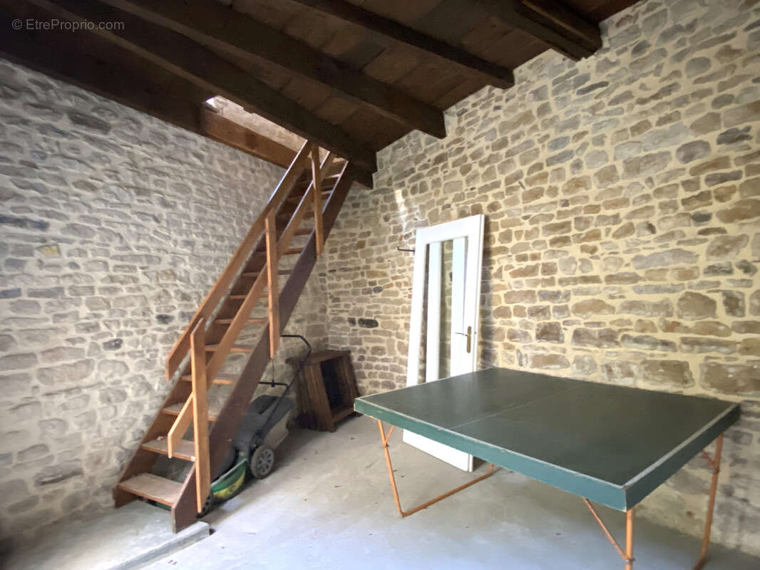 Maison à CHAZAY-D&#039;AZERGUES