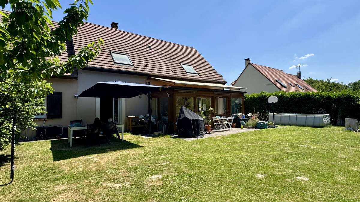 Maison à GRETZ-ARMAINVILLIERS