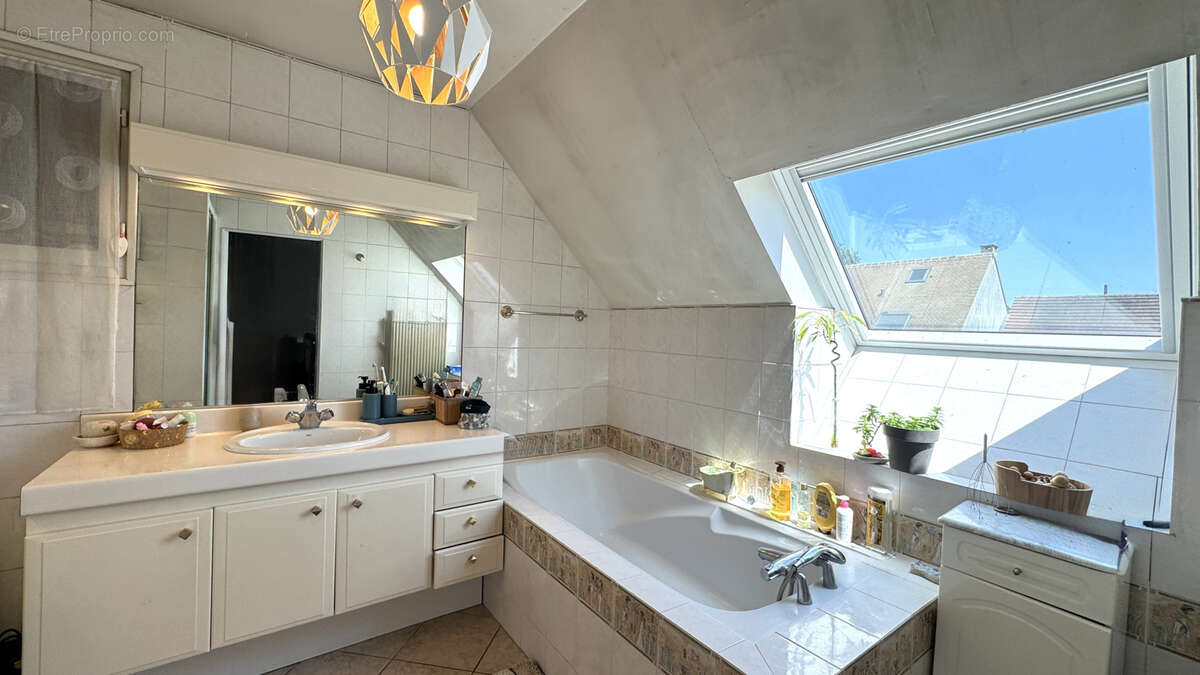 Maison à GRETZ-ARMAINVILLIERS