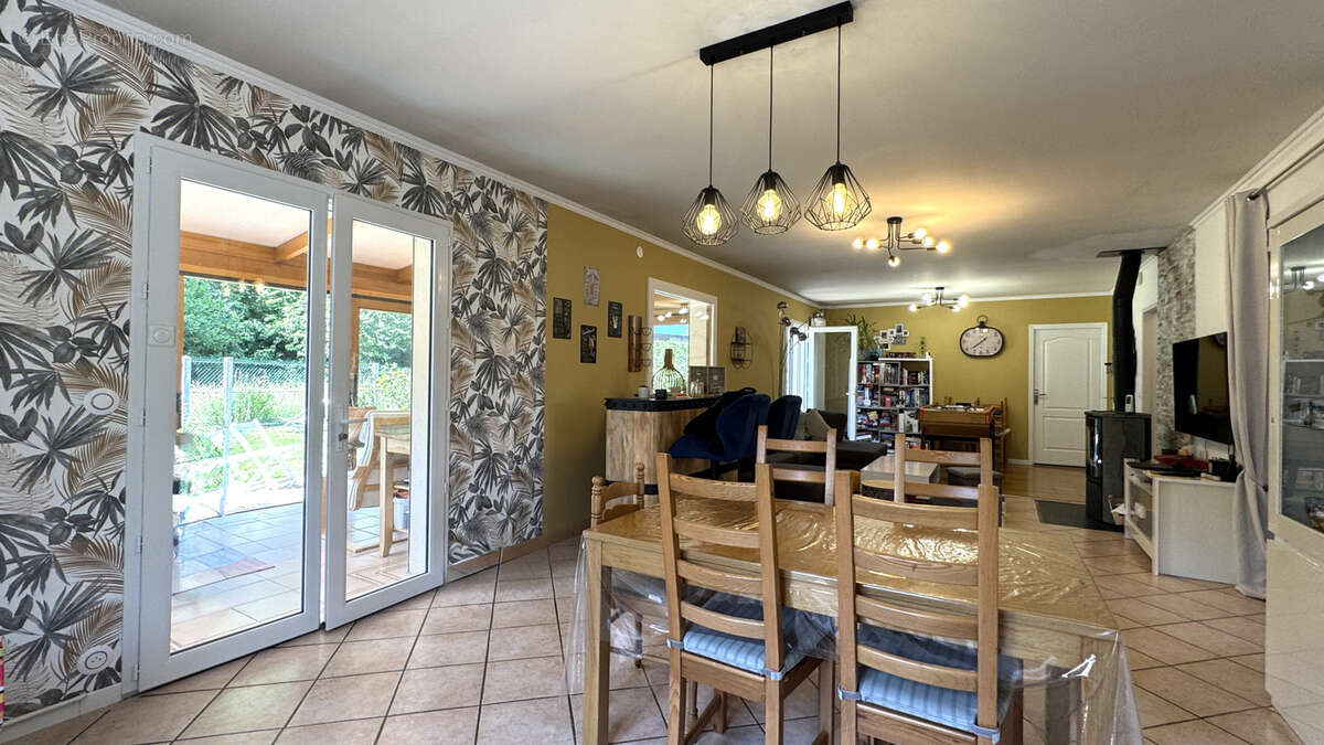 Maison à GRETZ-ARMAINVILLIERS