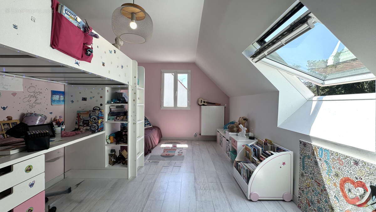 Maison à GRETZ-ARMAINVILLIERS