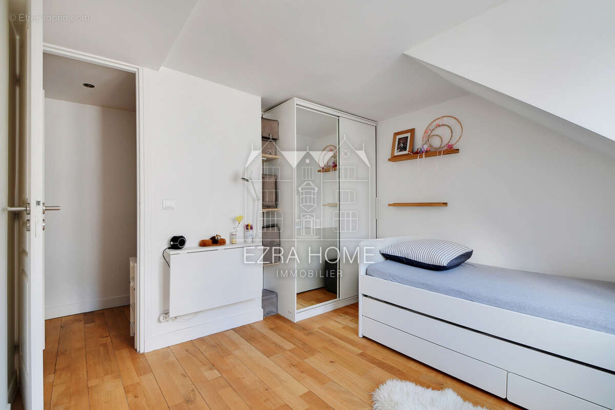 Appartement à PARIS-3E
