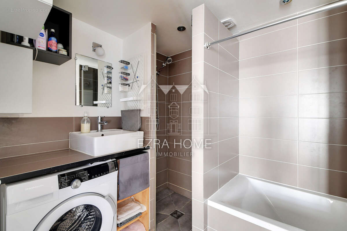 Appartement à PARIS-3E