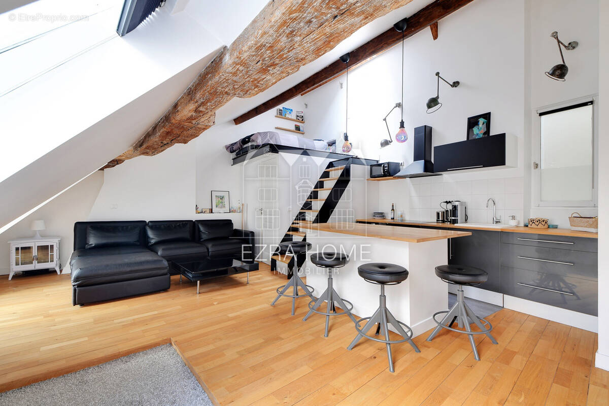 Appartement à PARIS-3E