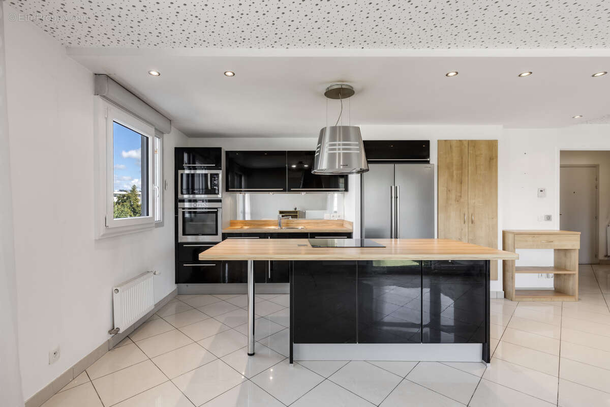 Appartement à MEYTHET