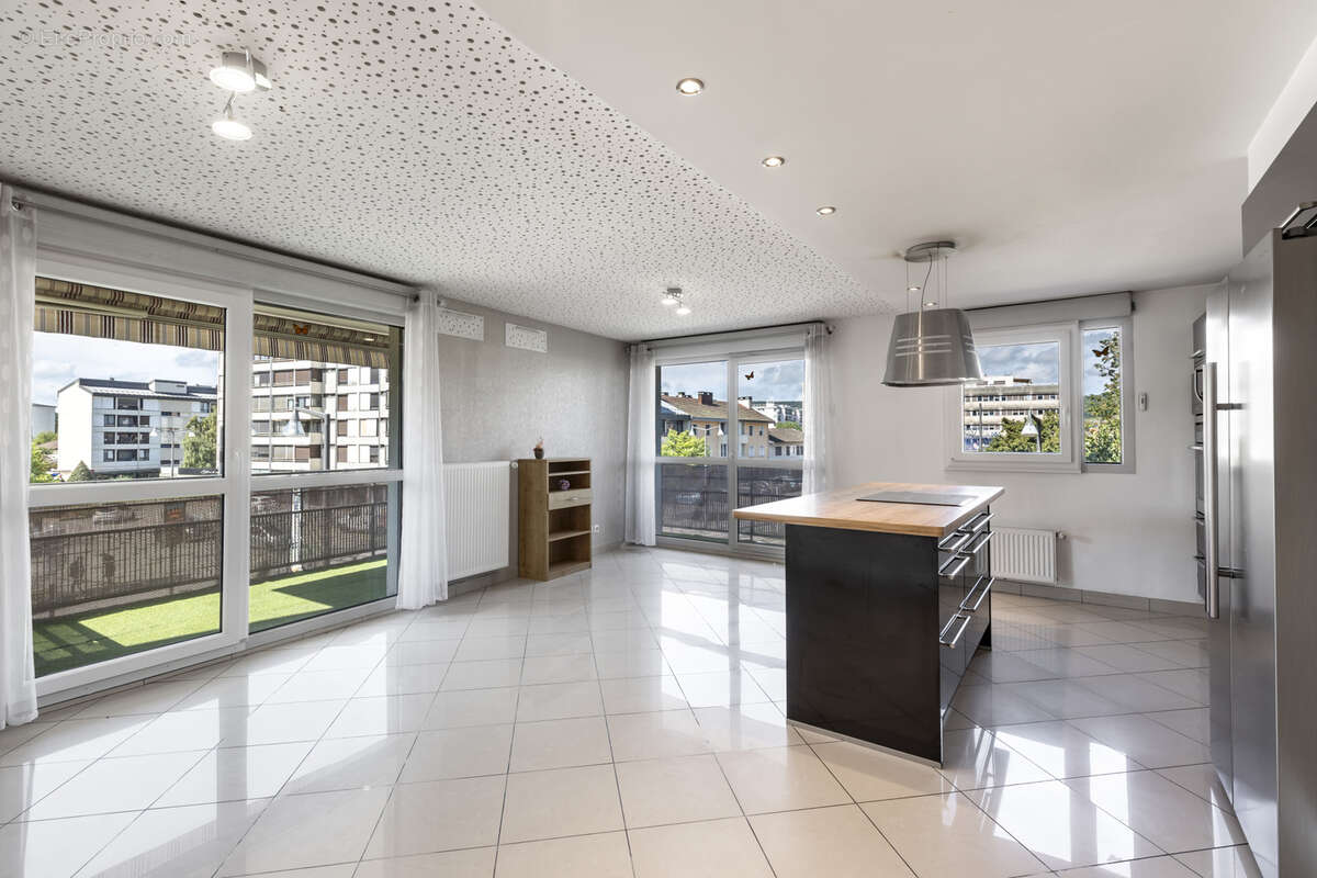 Appartement à MEYTHET