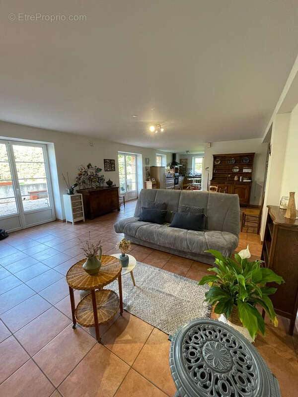 Maison à FRANCHEVILLE