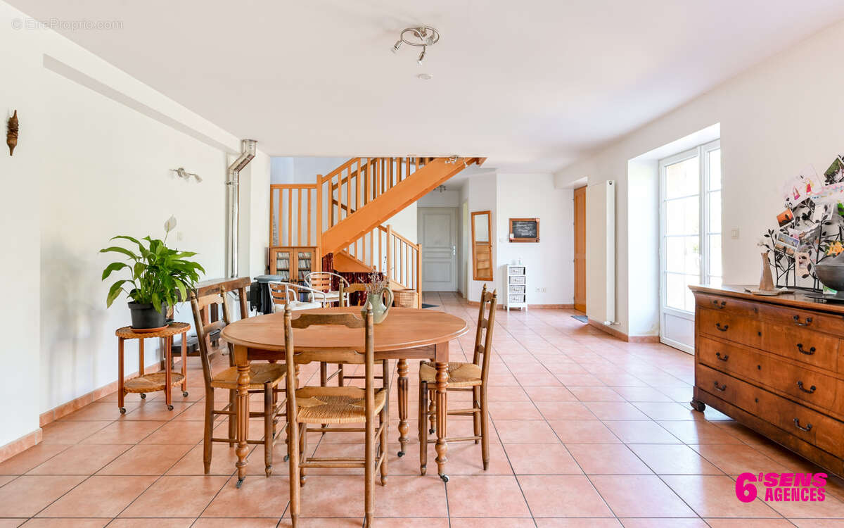 Maison à FRANCHEVILLE