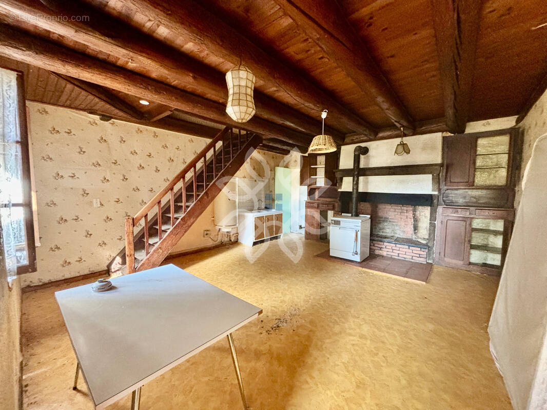 Maison à BOURNONCLE-SAINT-PIERRE