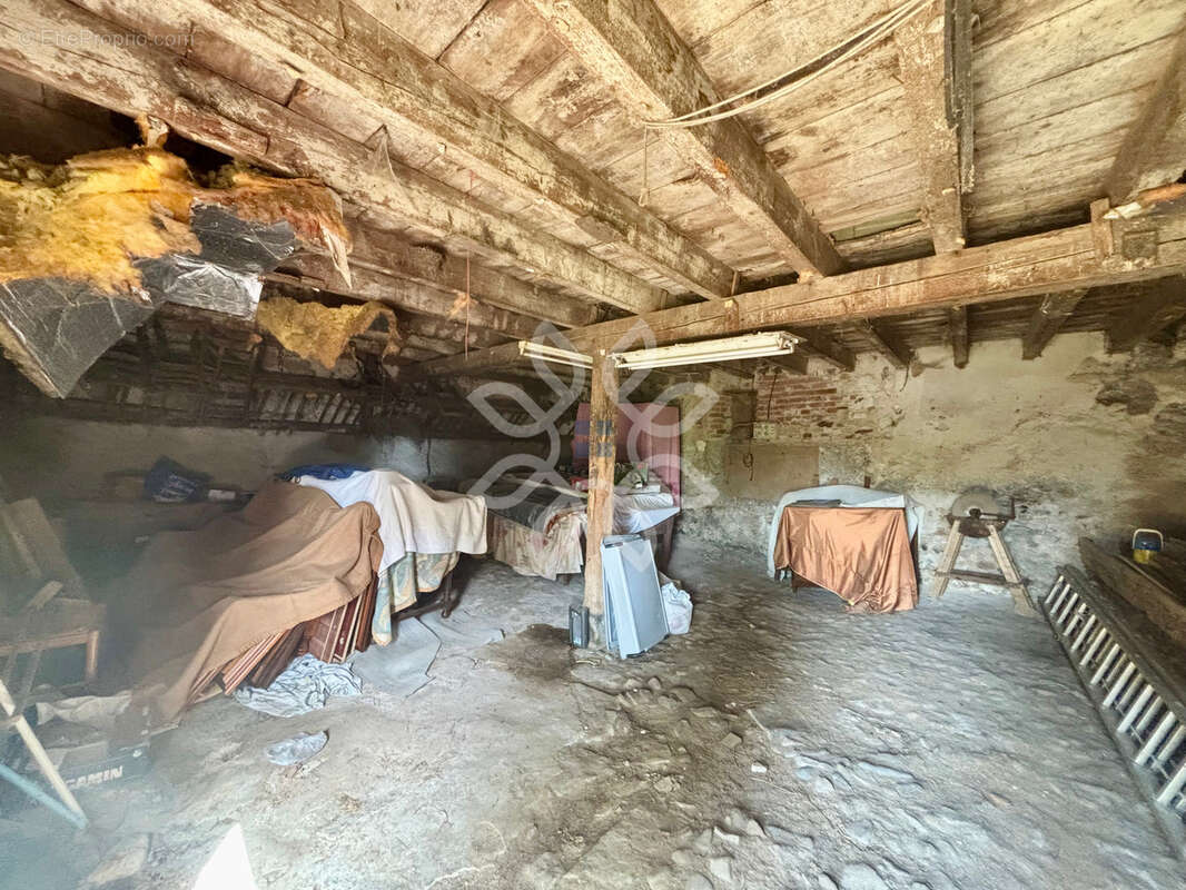 Maison à BOURNONCLE-SAINT-PIERRE