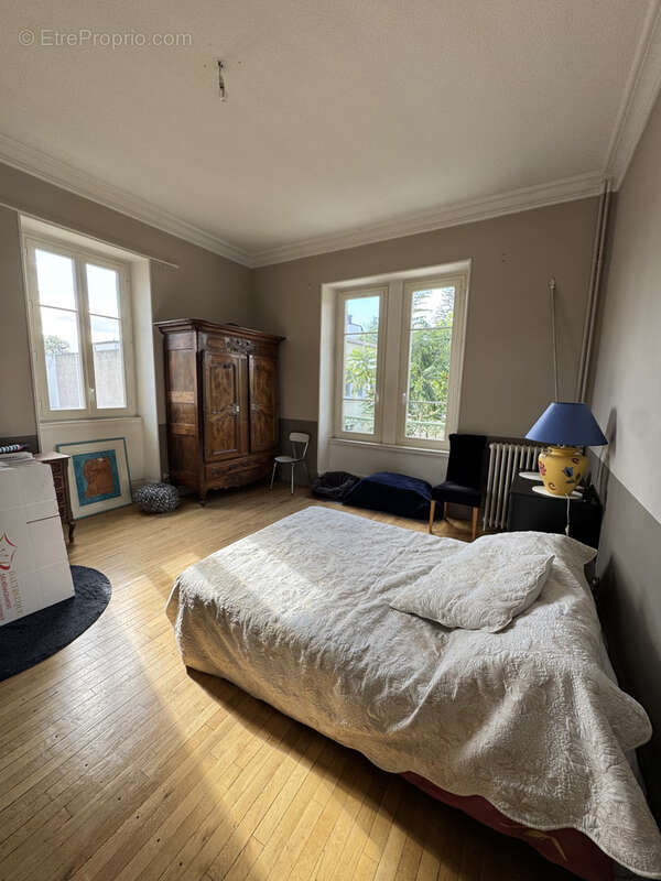 Appartement à MOULINS