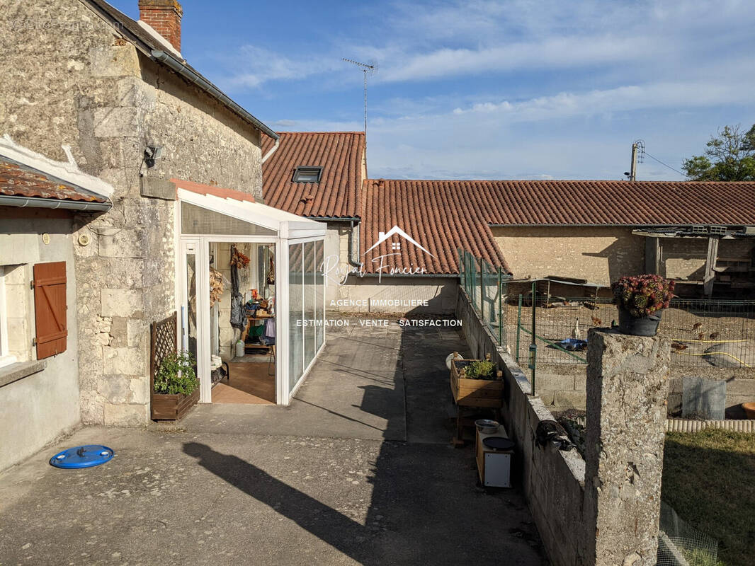 Terrasse  - Maison à MARIGNY-MARMANDE