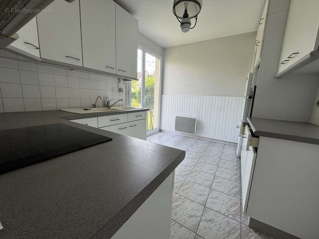 Maison à VERNEUIL-SUR-SEINE