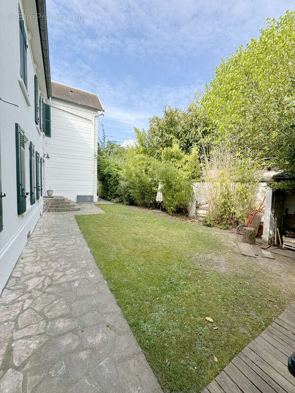 Maison à SUCY-EN-BRIE