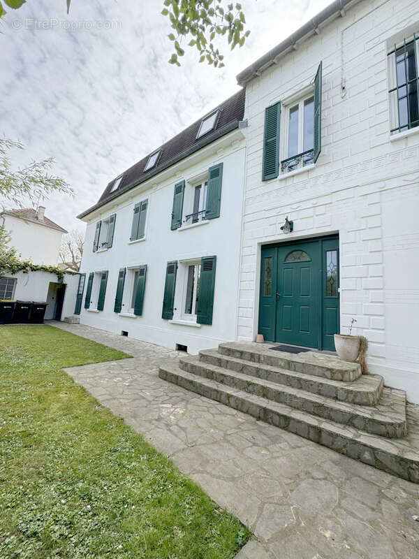 Maison à SUCY-EN-BRIE