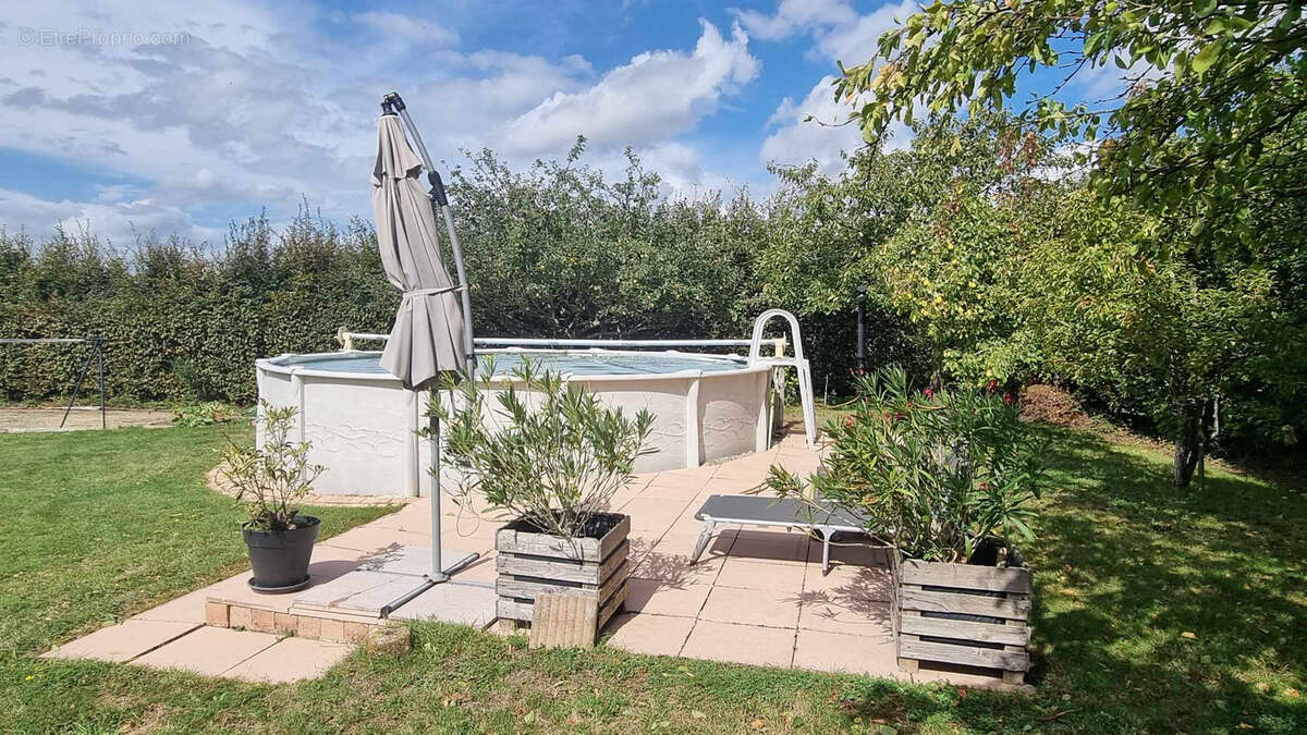 Maison à SAINT-CALAIS