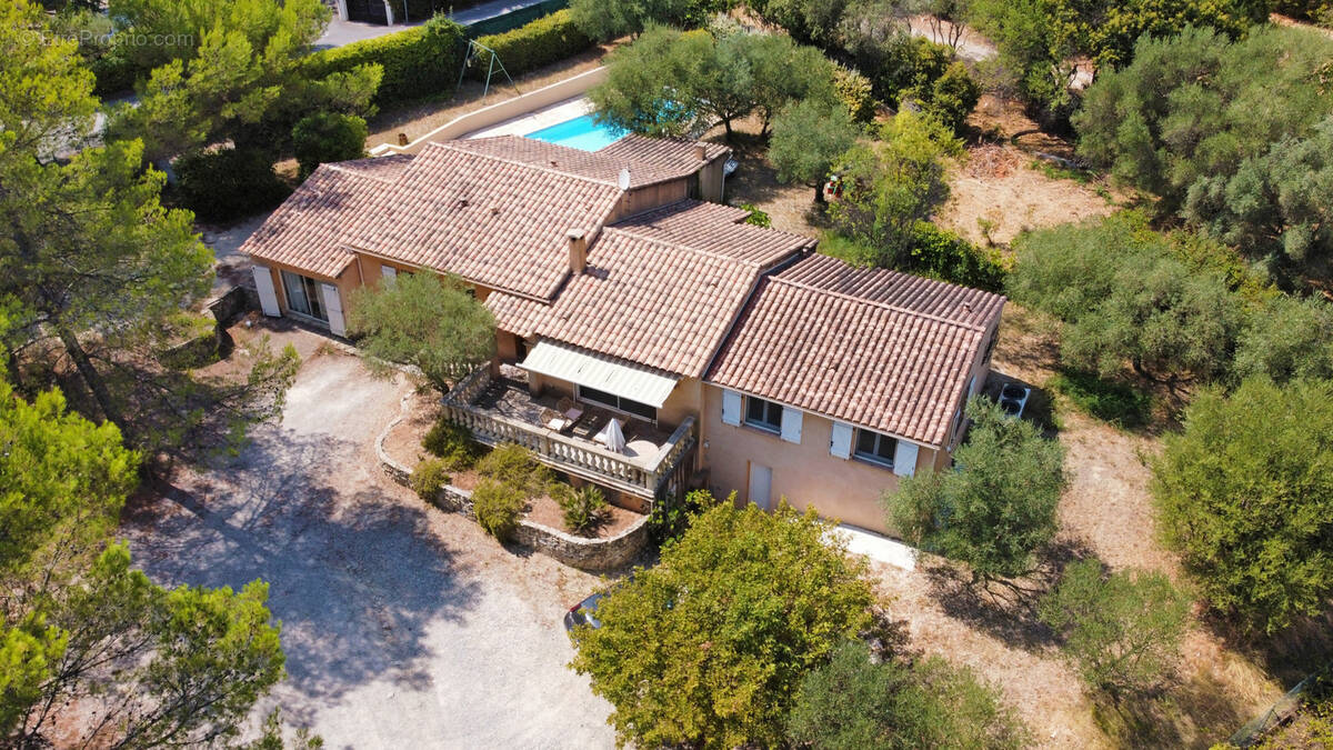 Maison à SOLLIES-TOUCAS